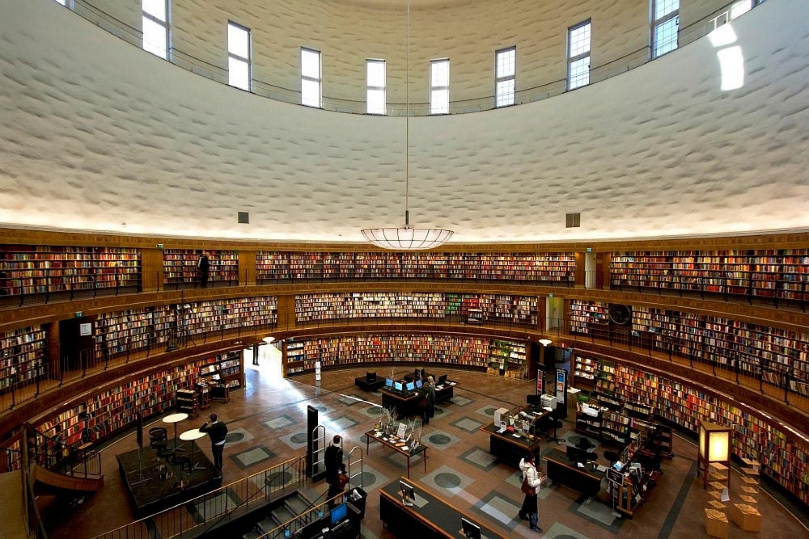 کتابخانه‌ی عمومی استکهلم